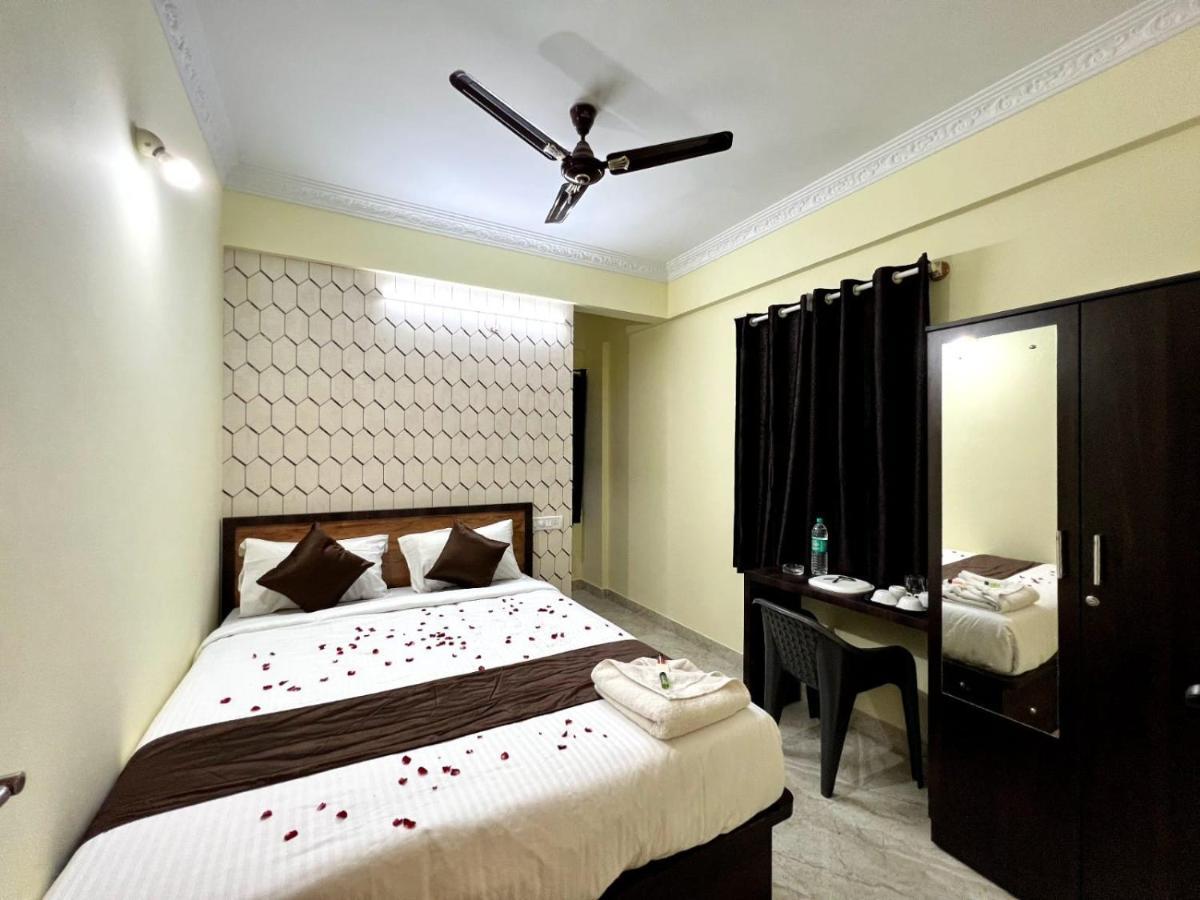 Hotel East Park Electronic City Bangalore Bagian luar foto